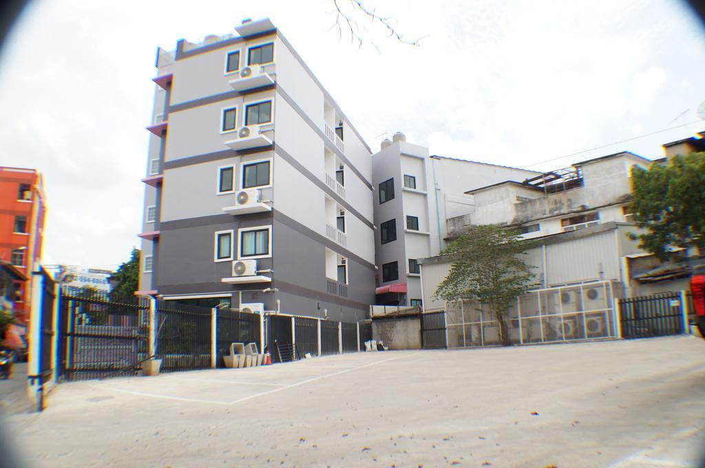 Ma Non Nont Hotel y Apartamento Nonthaburi Exterior foto